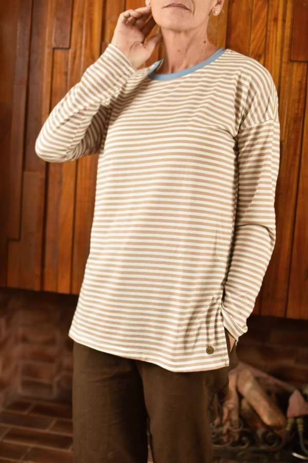 Producto - Remera Mangas Largas - Postal III