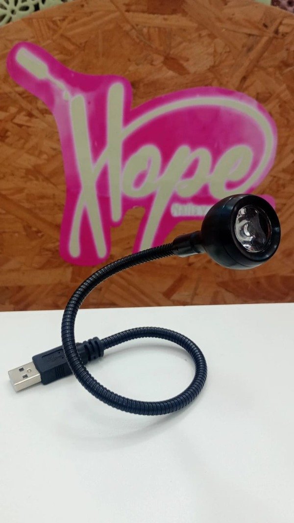 Producto - LAMPARA PRE CURADO FLEXIBLE USB