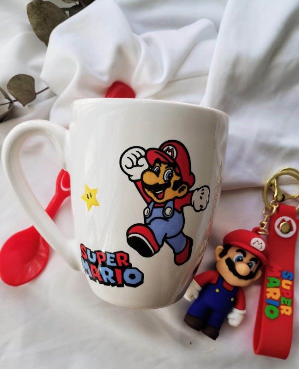 Producto - TAZA Y LLAVERO DE MARIO BROS