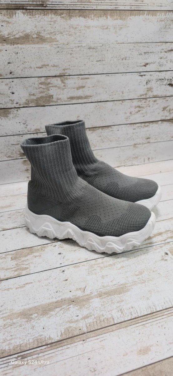 Producto - zapatilla botita alta tejida gris del 36 al 40 - 0