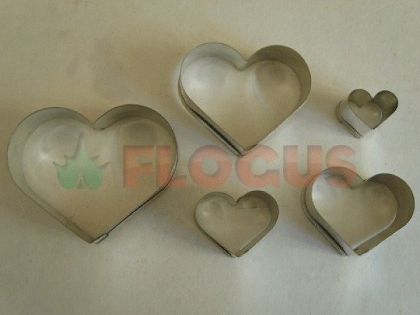Producto - CORTANTE CORAZON METALICOS X5 FC013