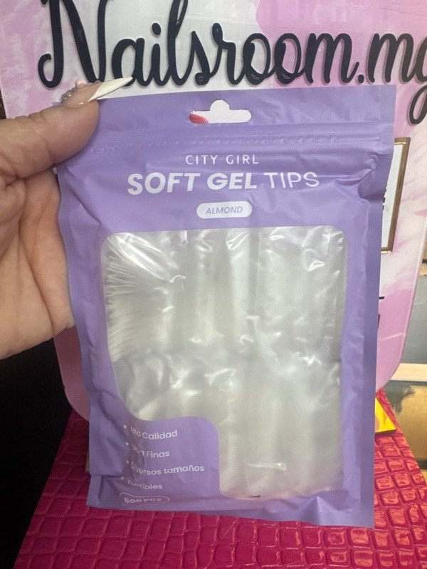 Producto - Tips para soft gel city girl x600 unid almendra