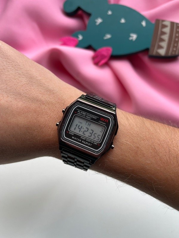 Producto - Reloj Retro Negro