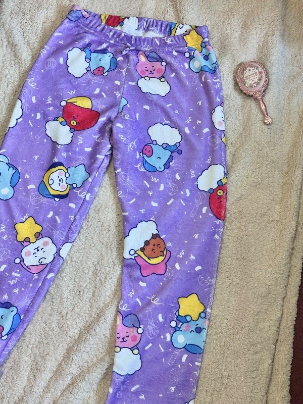 Producto - Pantalón polar soft BT21 (preventa)