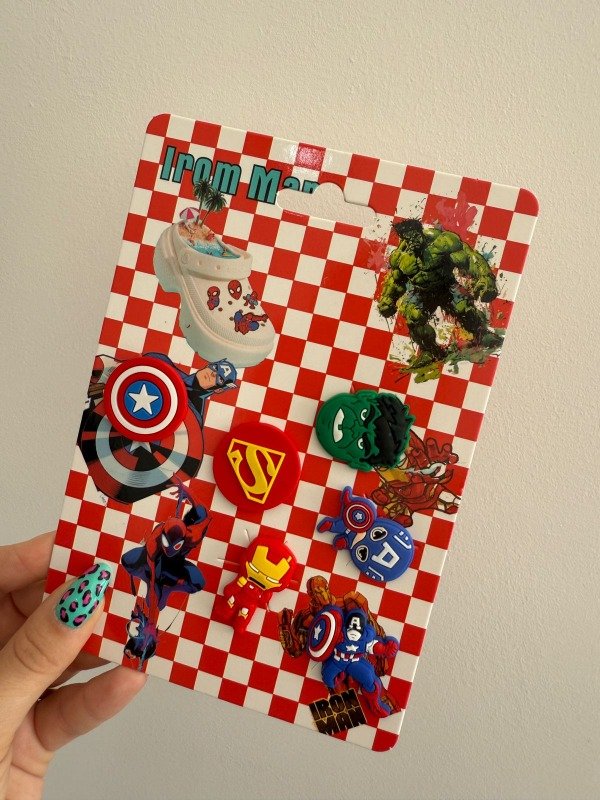 Producto - Pack de Pins para crocs superheroes