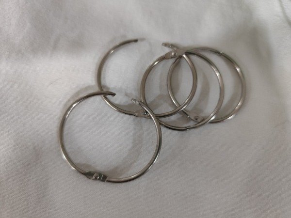 Producto - Aros metálicos para carpeta el par