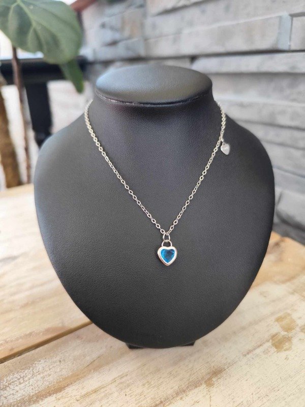 Producto - Collar corazón strass celeste. Acero quirurgico.
