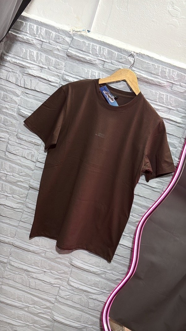 Producto - Remera Legacy Chocolate t4