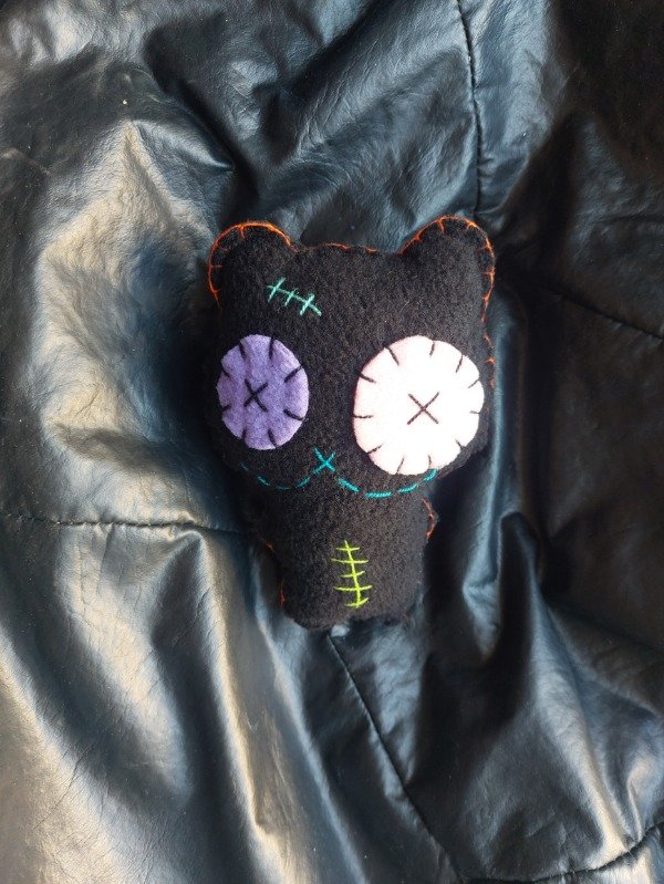 Producto - Kitten negro y colores III