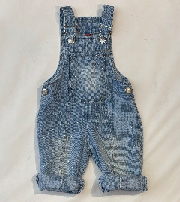 Producto - JARDINERO JEAN MOM BEBA STRASS