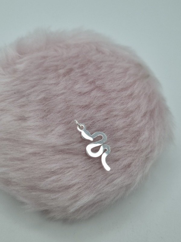 Producto - Dije acero blanco viborita plana plat