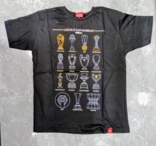 Producto - Remera Museo de Copas de Lio (FUTBOLREAD6)
