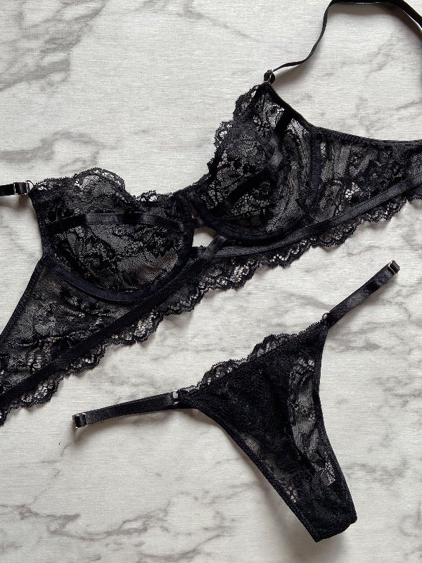 Producto - Cruzado negro con aro