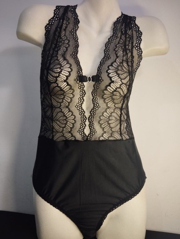 Producto - BODY BLACK 2