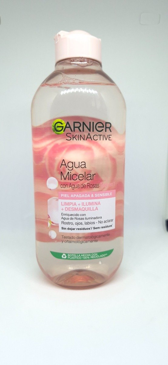 Producto - Agua micelar Garnier.  Con agua De rosas . 400ml