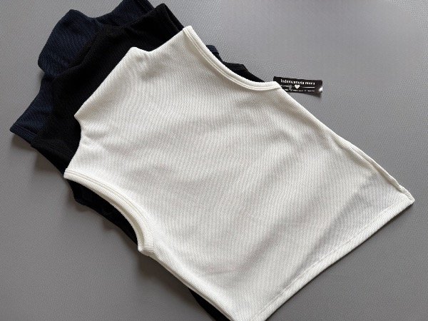 Producto - Musculosa morley frisado /pico