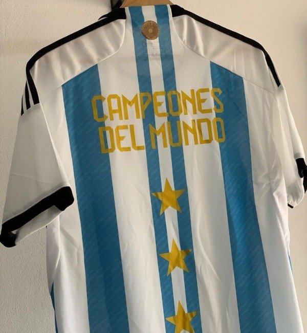 Camiseta Selección Argentina 2023 CAMPEONES DEL MUNDO 3 ESTRELLAS