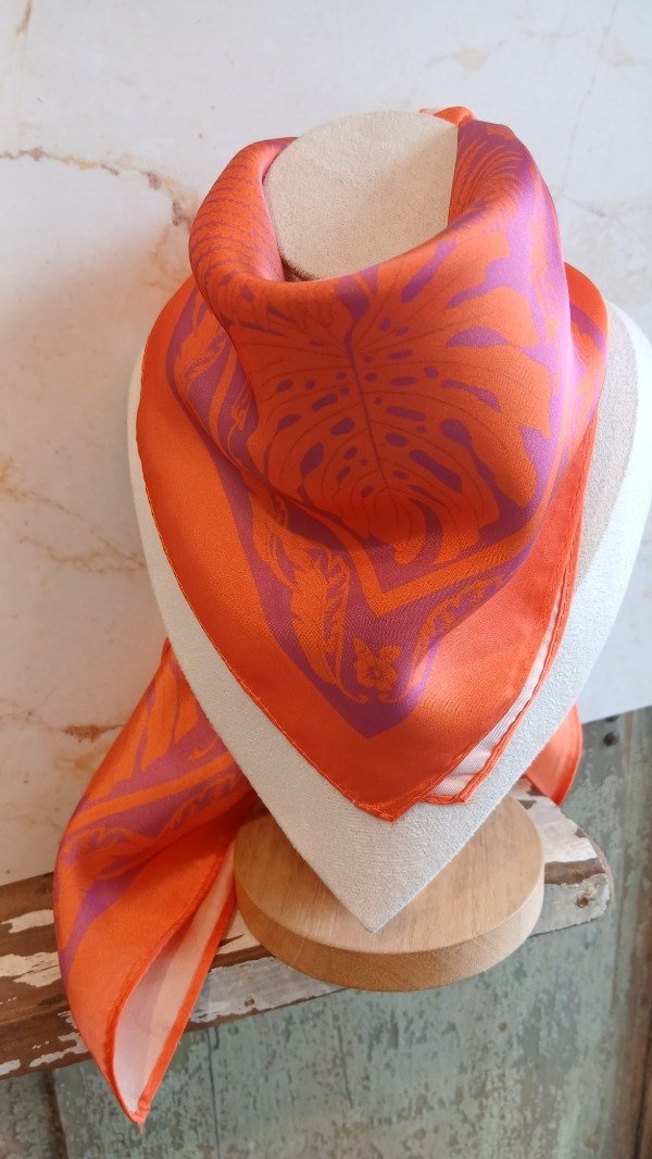 Producto - Pañuelo flor naranja - 2