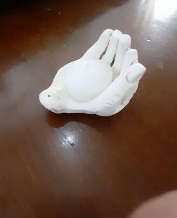 Producto - Portasahumerio portavela manito Patinado