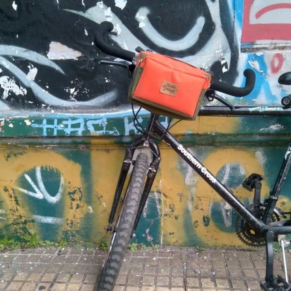 Producto - Alforja doble para manubrio naranja y verde