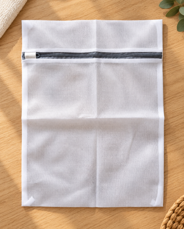 Producto - Bolsa de lavado con cierre protegido - 1