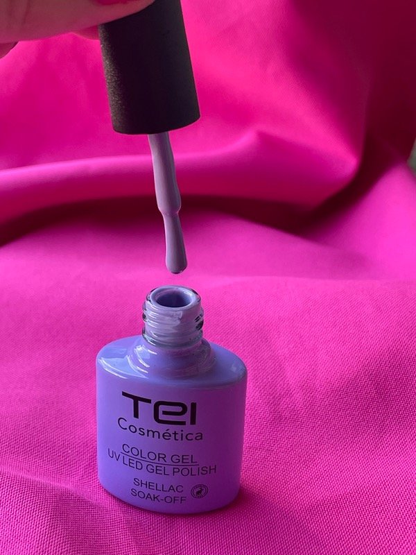 Producto - Esmalte semipermanente violeta TEI 076
