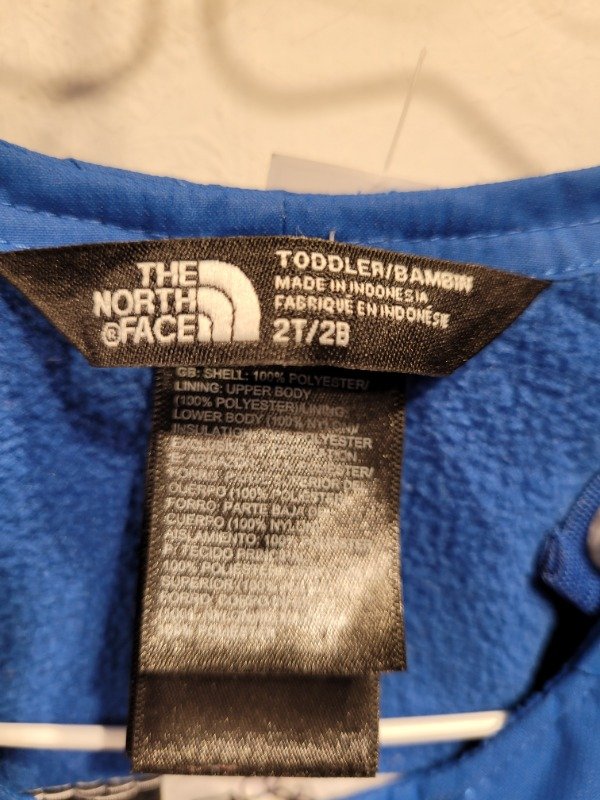 Producto - Enterito de ski THE NORTH FACE Con trampa de nieve Talle 2 años - PRECIO: 134X - 6