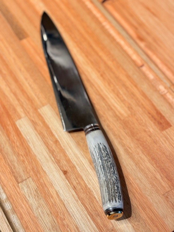 Producto - Cuchillo acero inoxidable y asta de ciervo personalizado SIN ROSETA