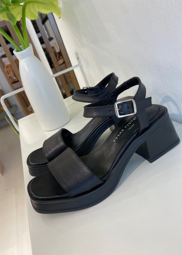Producto - Sandalias Maru negro
