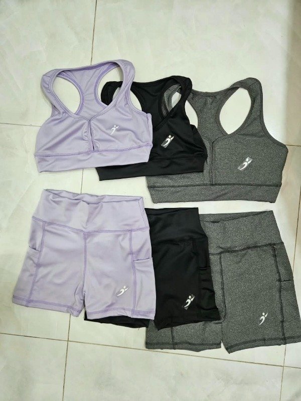 Producto - CONJUNTO DEPORTIVO TOP + SHORT DE LYCRA A46 K - 5