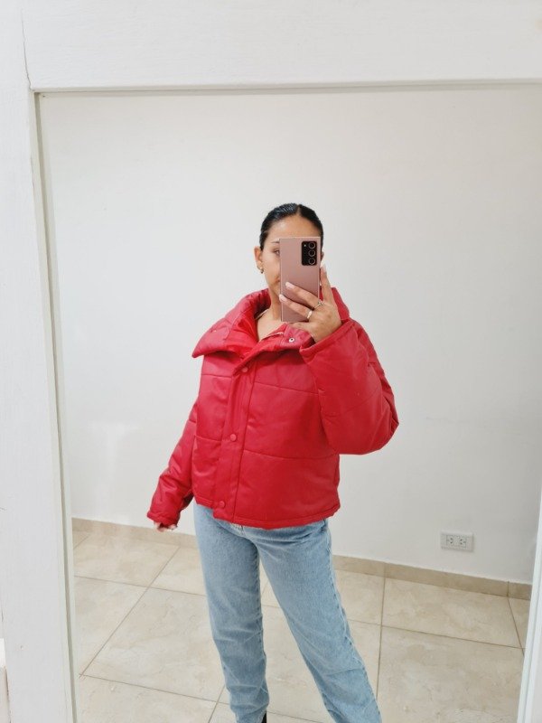 Producto - PUFFER YASMIN ENGOMADA
