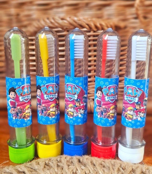 Producto - Cepillo de dientes en tubo - 13