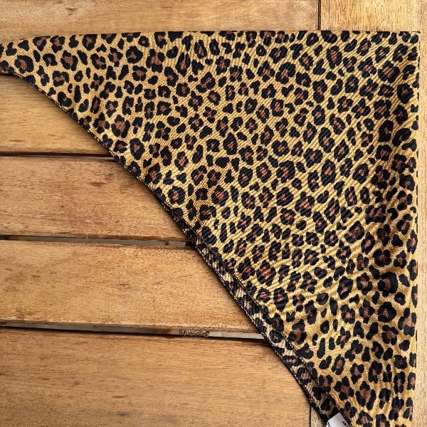 Producto - Pañuelo print marroncito