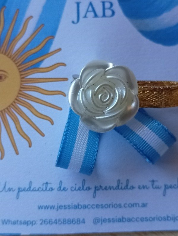 Producto - Escarapela flor simple