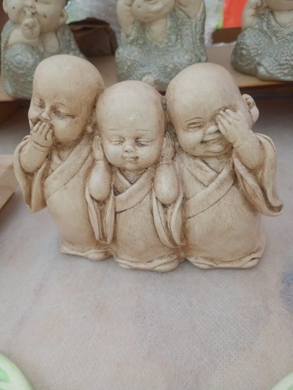 Producto - trio budas sentidos modelo 01