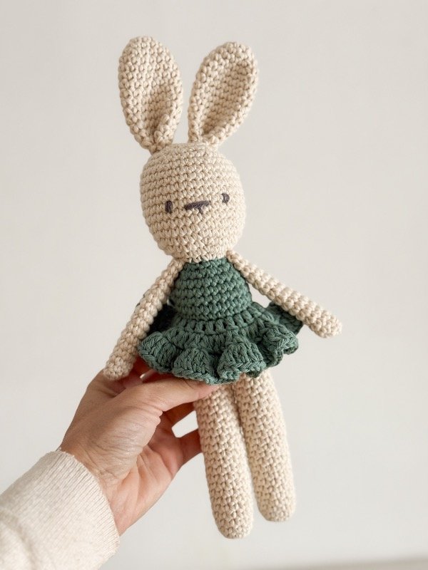 Producto - Conejita de apego verde
