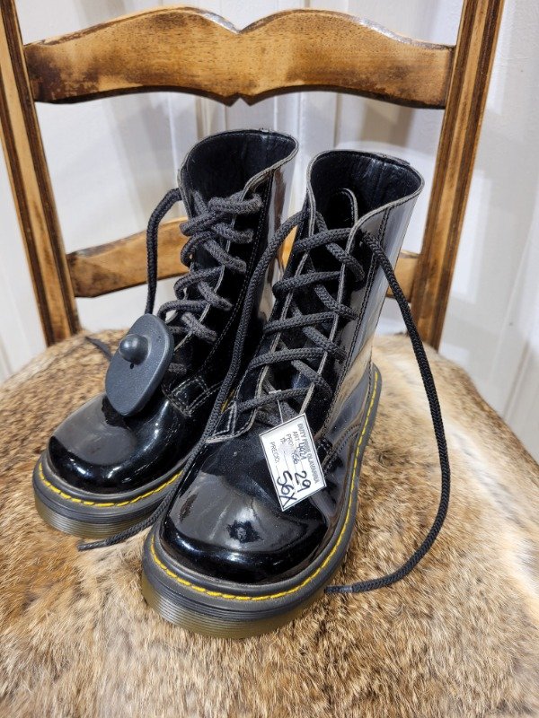 Producto - Borcegos CARA Y SECA negros de charol NUEVOS Talle 29 - PRECIO: 56X