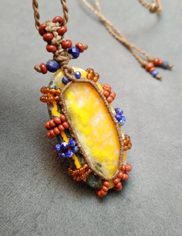 Producto - Amuleto jaspe abejorro