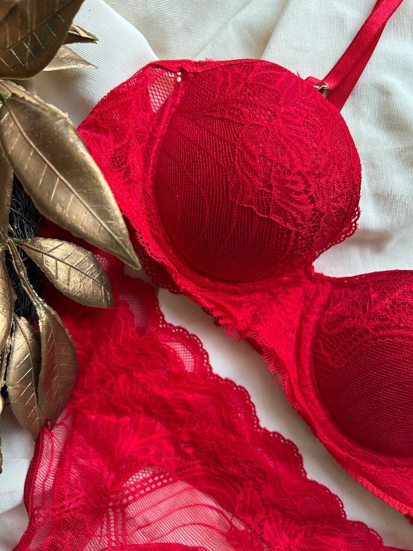 Producto - Conjunto Rosmeri Rojo