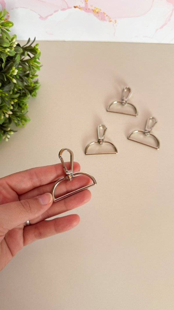 Producto - Mosquetón P40