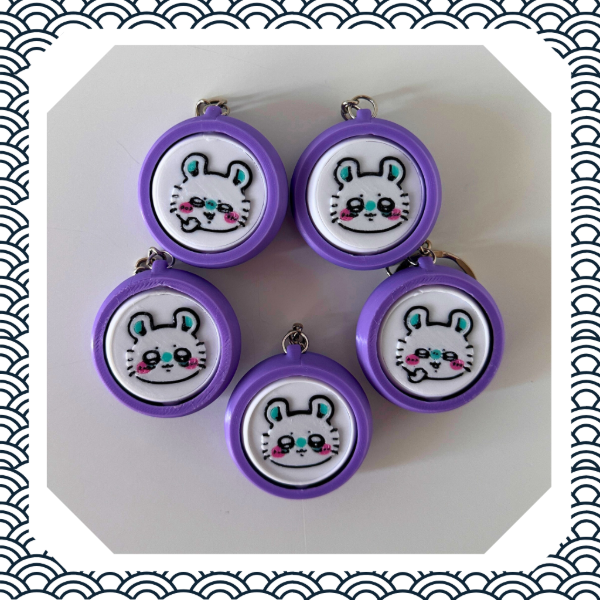 Producto - Llavero Spinner Momonga - Chiikawa Kawaii