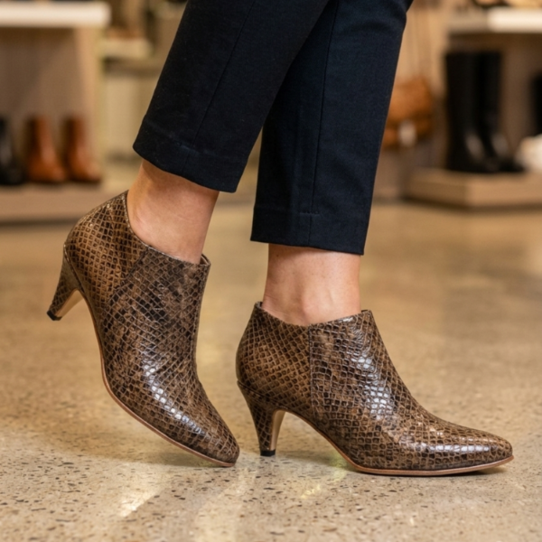 Producto - Bota Victoria reptil