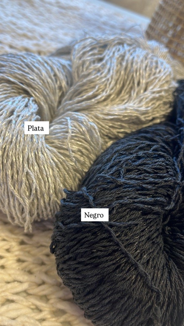 Producto - Satinée Algodón 8/3 con seda Madejas 150 g