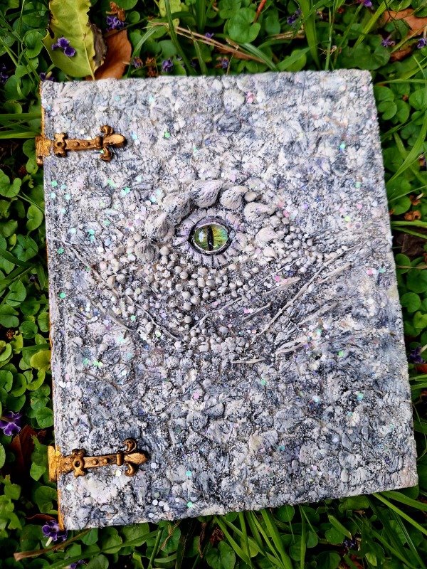 Producto - Cuaderno dragón  magico