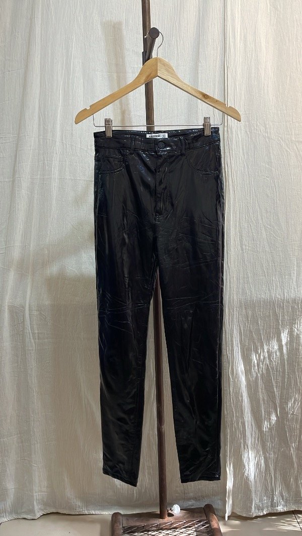 Producto - Pantalón Pull Bear