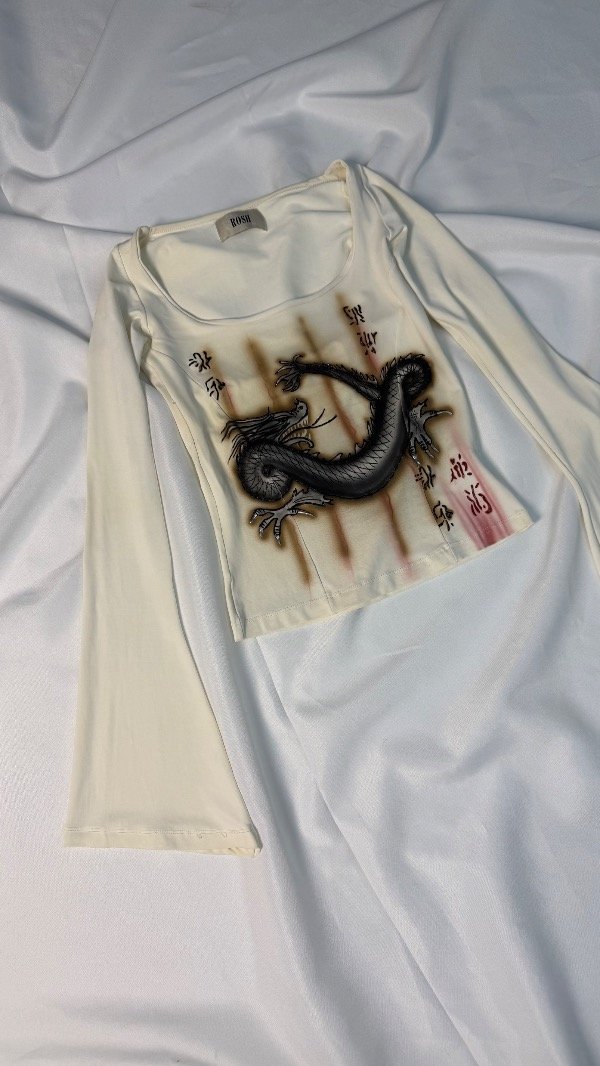 Producto - Camiseta dragón rosh