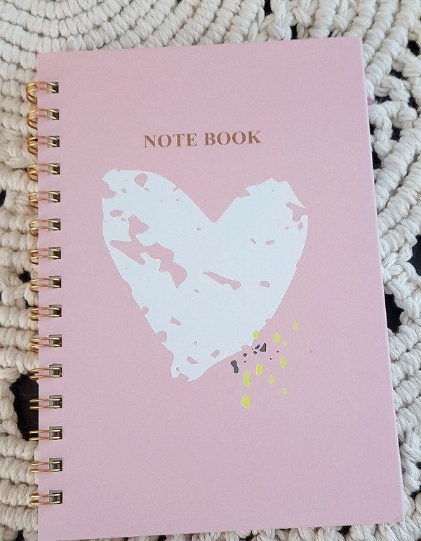 Producto - Cuaderno "corazón" tapa dura rayado