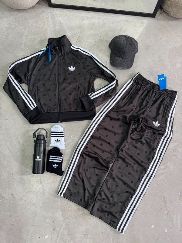 Producto - CONJUNTO NEGRO A LUNARES - 4