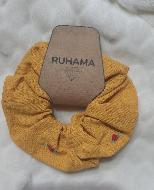 Producto - Scrunchie Mostaza