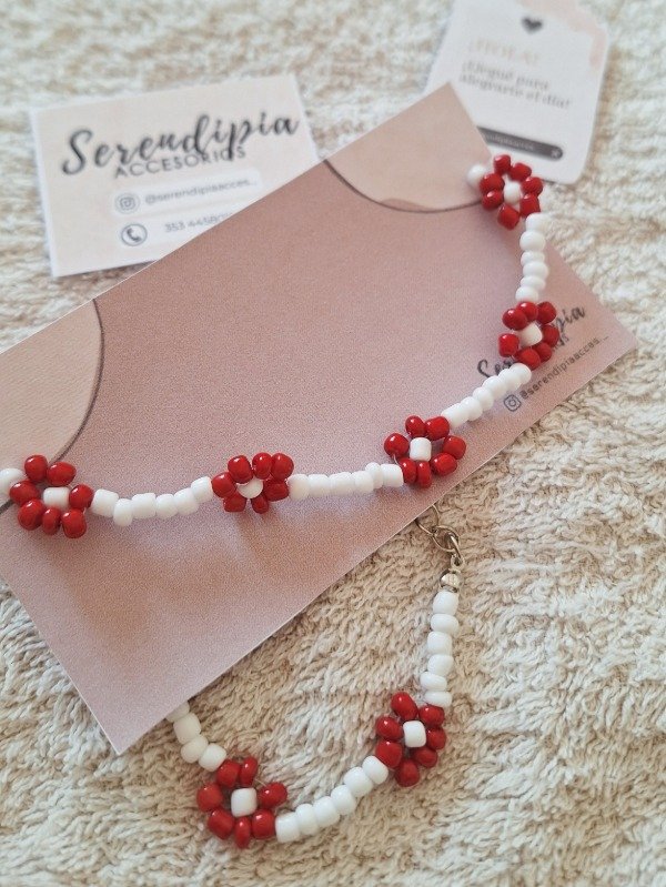 Producto - Collar medio floral